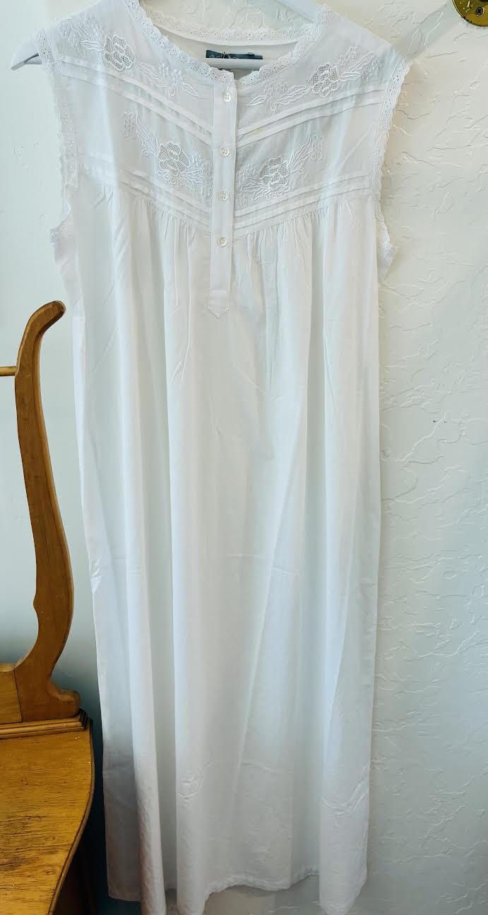 Roberta Sleeveless Victorian Nightgown